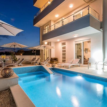 Luxury Villa Bello Horizonte With Swimming Pool سبليت المظهر الخارجي الصورة