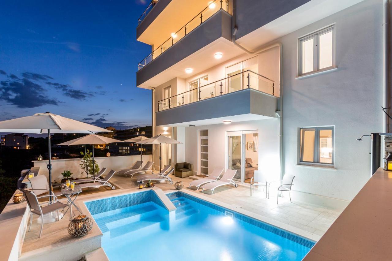 Luxury Villa Bello Horizonte With Swimming Pool سبليت المظهر الخارجي الصورة